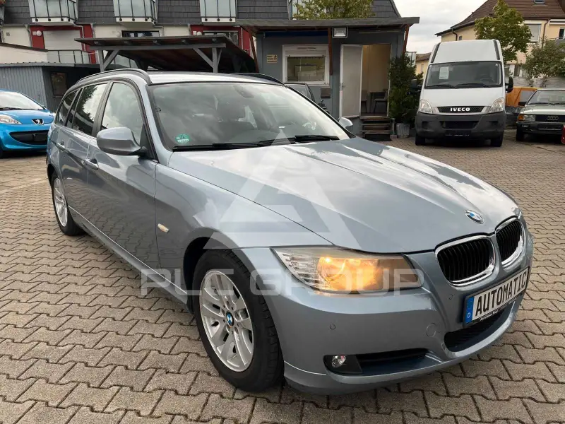 2011 BMW 318