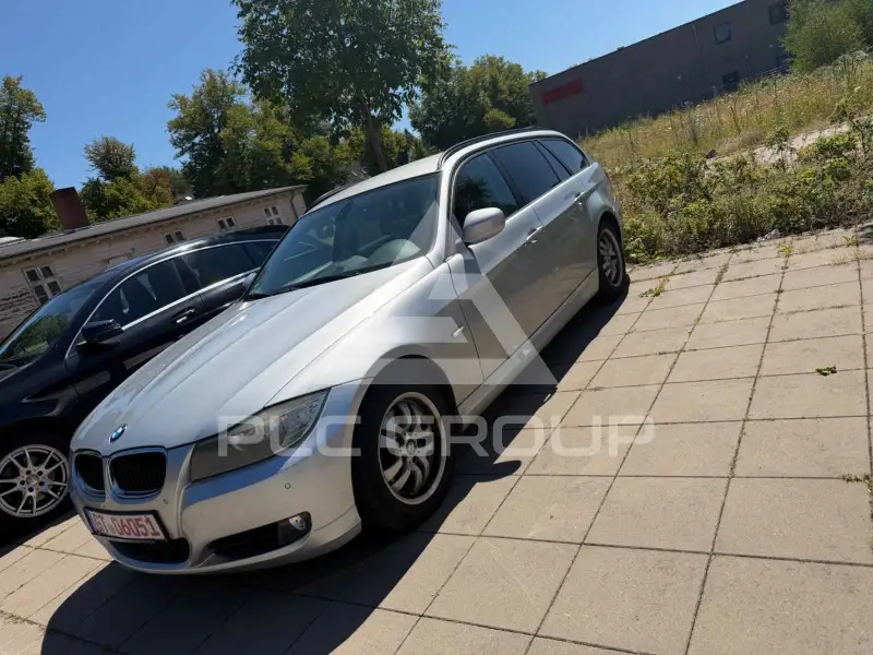 2011 BMW 318