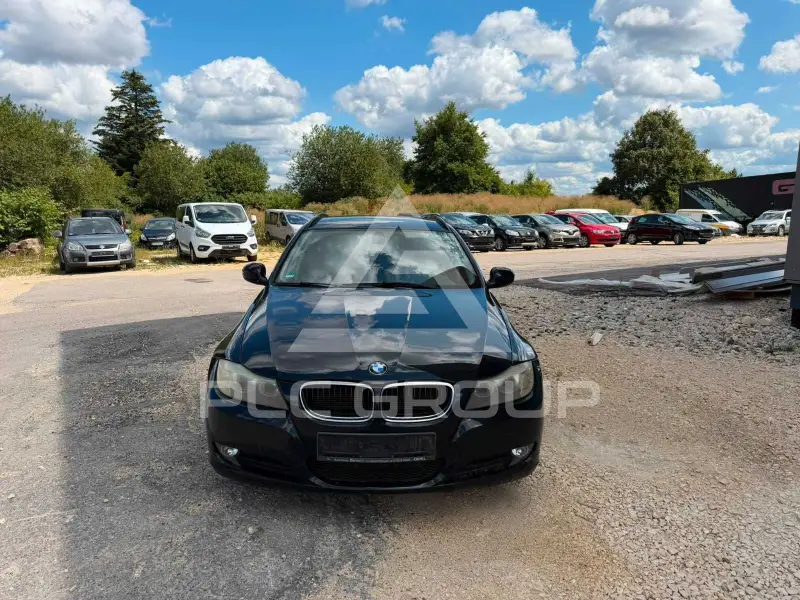 2011 BMW 318
