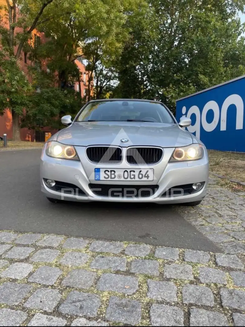 2011 BMW 318