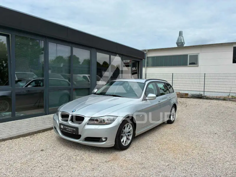 2011 BMW 318