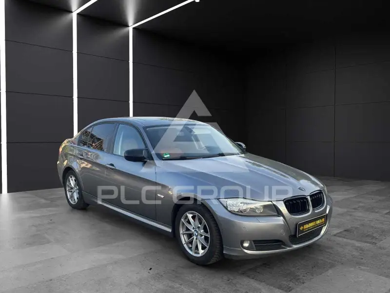 2011 BMW 318