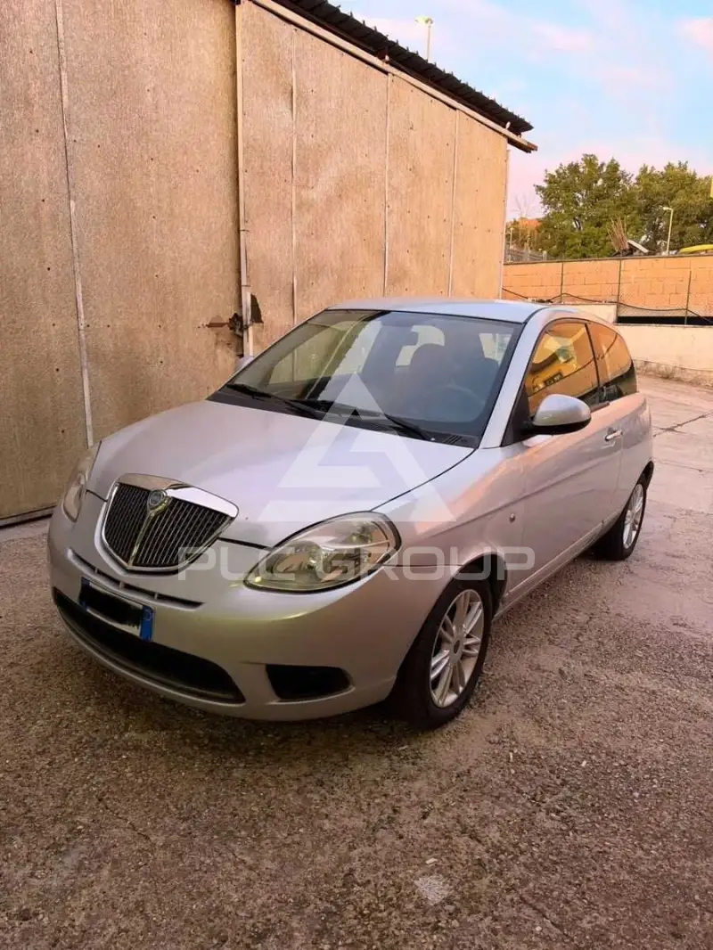 2011 Lancia YPSILON