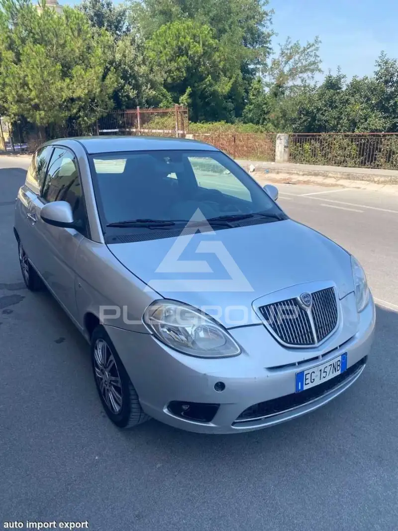 2011 Lancia YPSILON