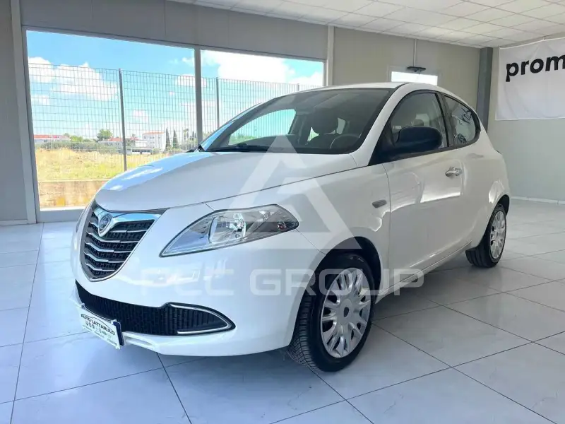 2011 Lancia YPSILON