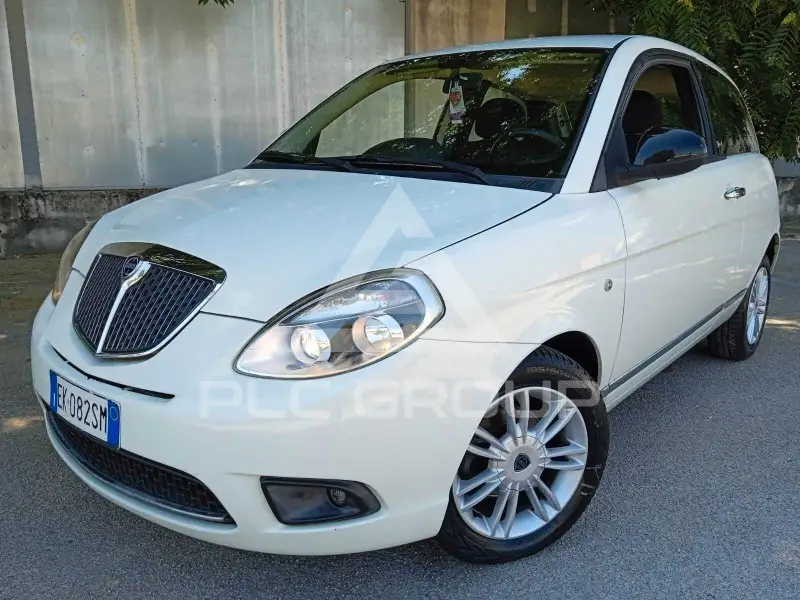 2011 Lancia YPSILON
