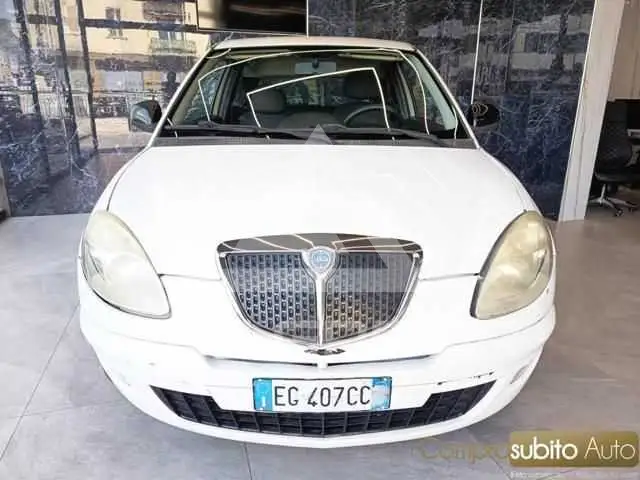 2011 Lancia YPSILON
