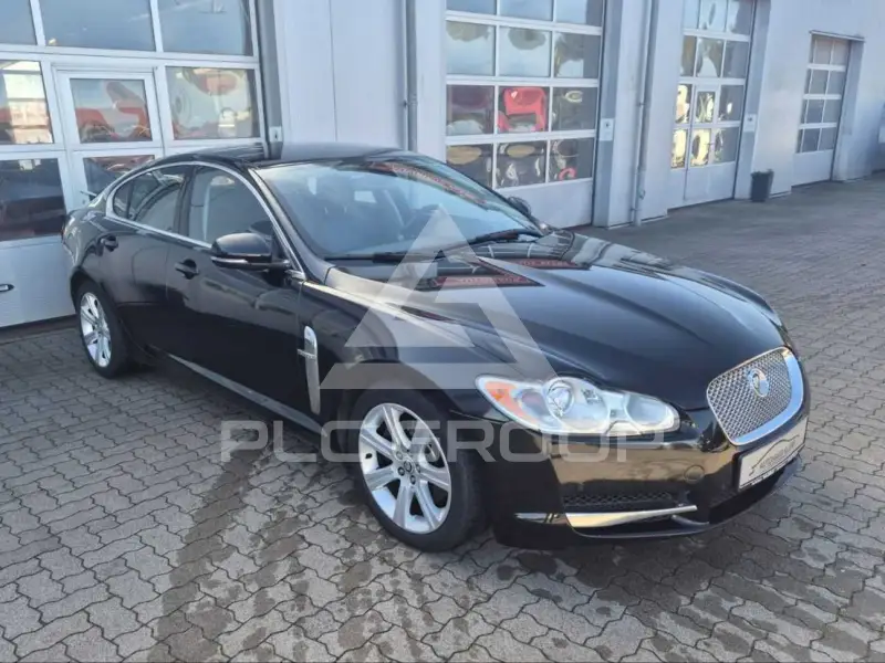 2011 Jaguar XF