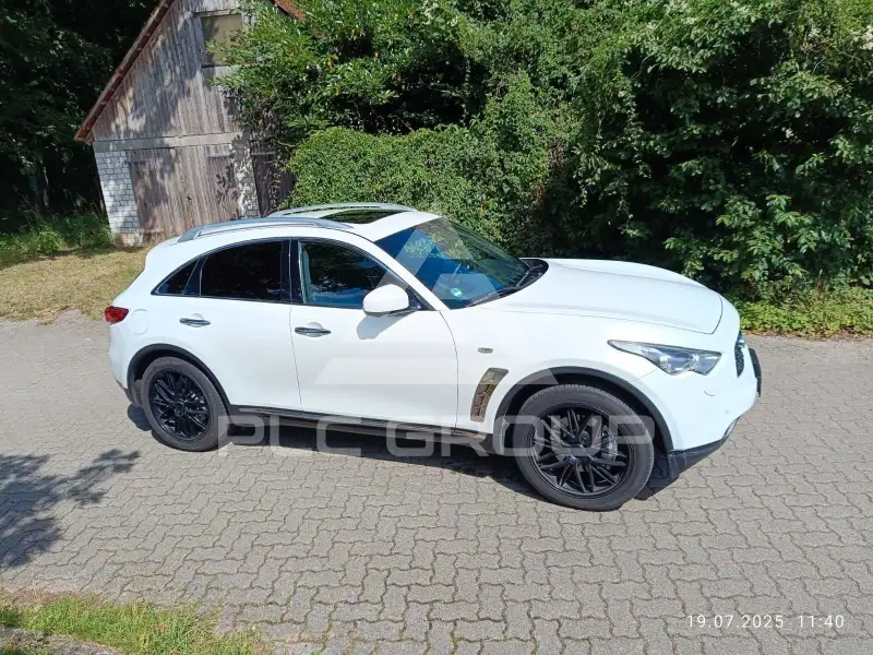 2011 Infinity FX