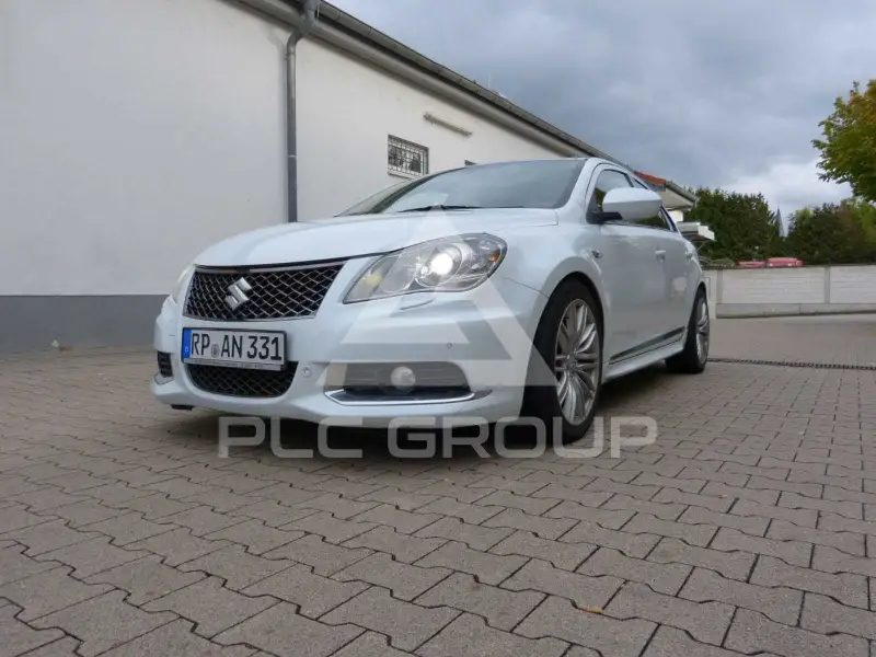 2011 Suzuki KIZASHI