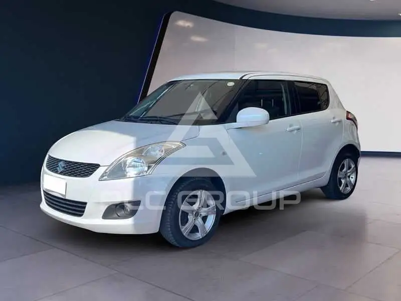 2011 Suzuki SWIFT