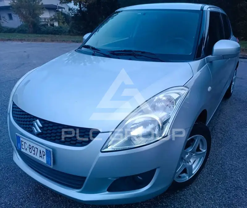 2011 Suzuki SWIFT