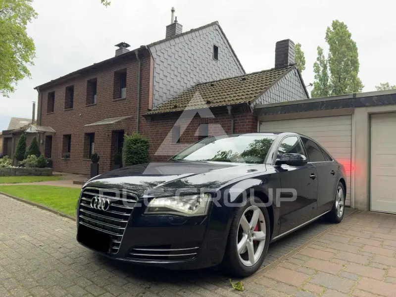 2011 Audi A8