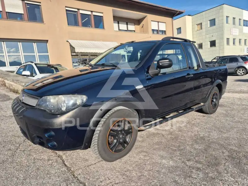 2011 Fiat Strada