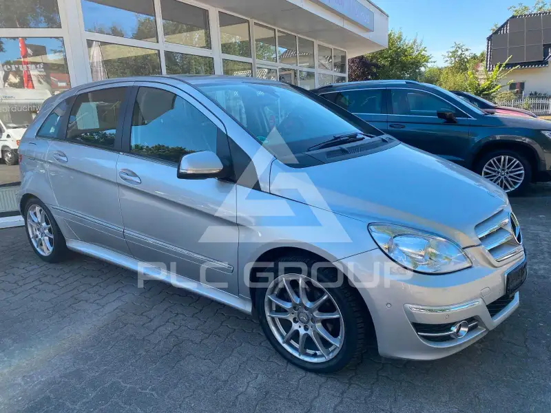 2011 Mercedes Benz B 200