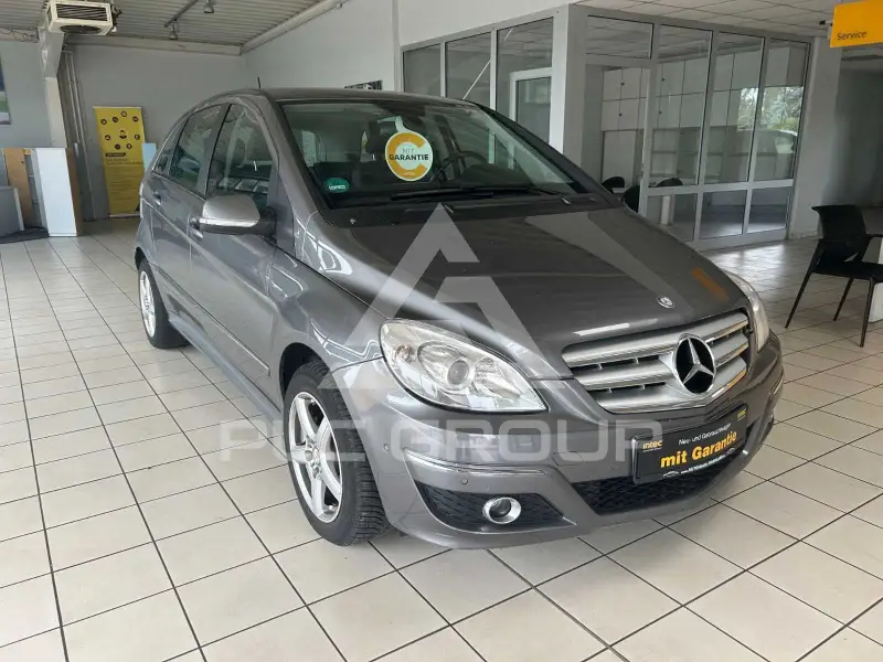 2011 Mercedes Benz B 200