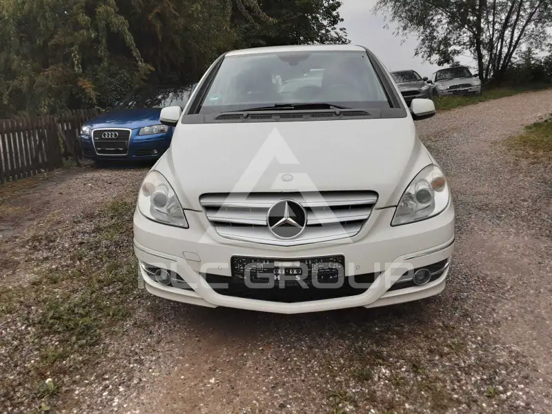 2011 Mercedes Benz B 200
