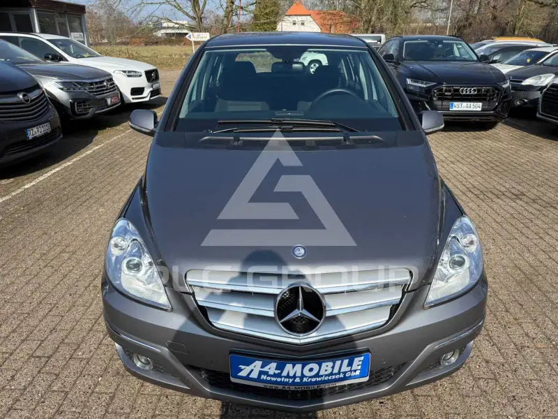 2011 Mercedes Benz B 200