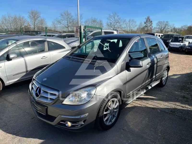 2011 Mercedes Benz B 200