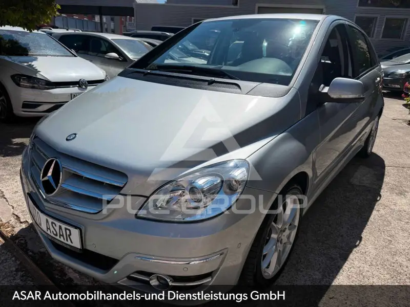 2011 Mercedes Benz B 200