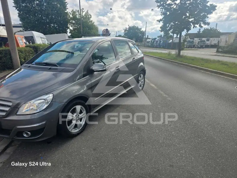 2011 Mercedes Benz B 200