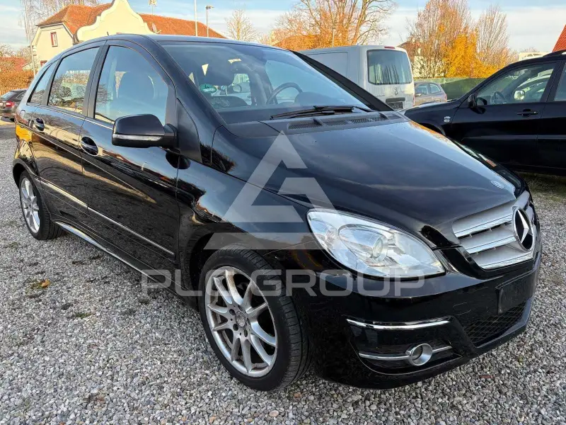 2011 Mercedes Benz B 200