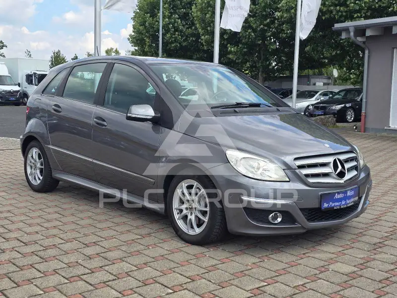 2011 Mercedes Benz B 200