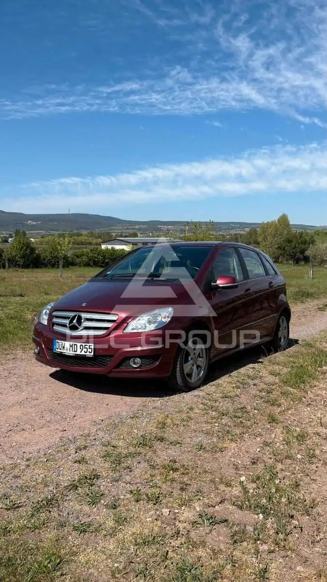 2011 Mercedes Benz B 200