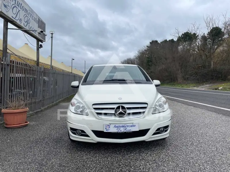 2011 Mercedes Benz B 200