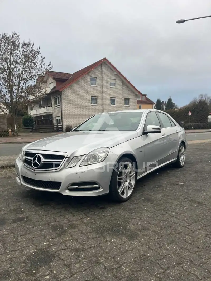 2011 Mercedes Benz E 250