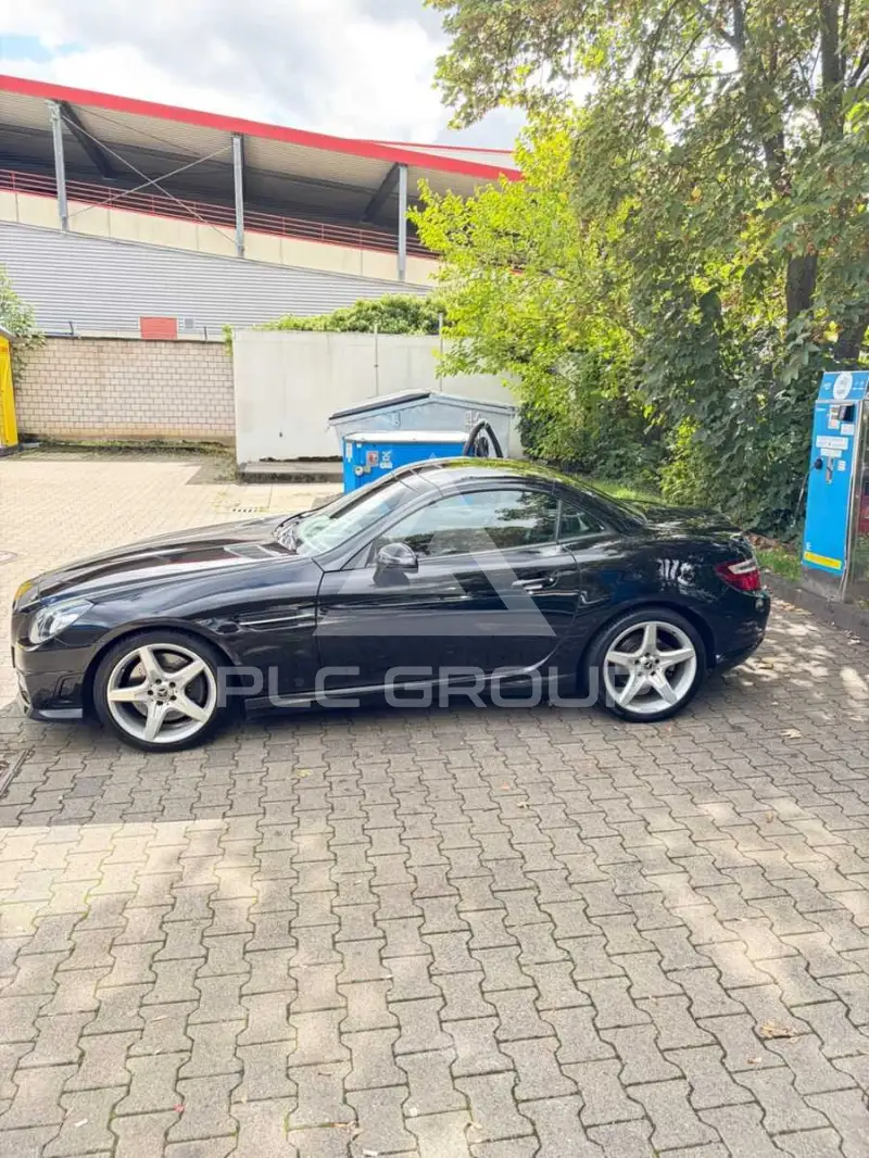 2011 Mercedes Benz SLK 200