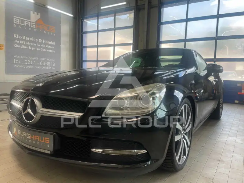 2011 Mercedes Benz SLK 200