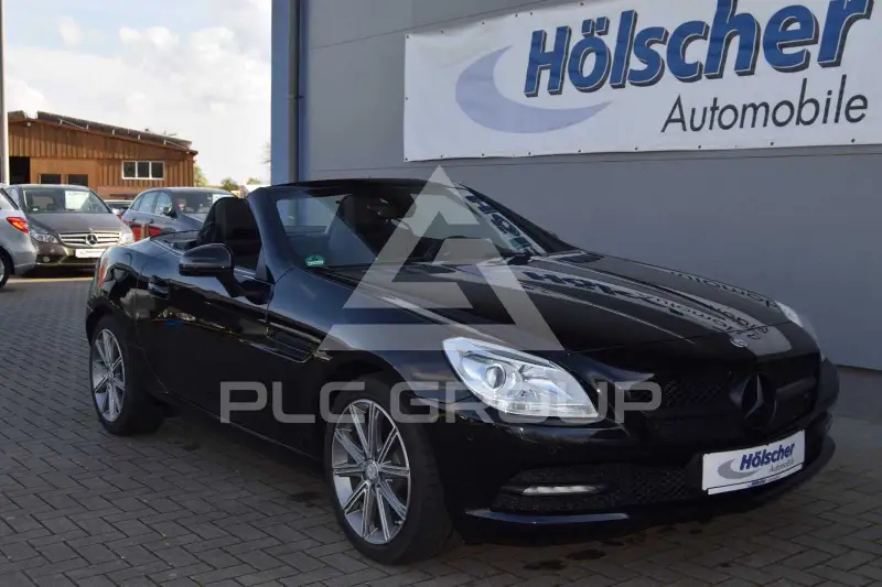 2011 Mercedes Benz SLK 200