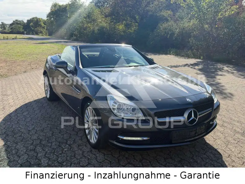 2011 Mercedes Benz SLK 200