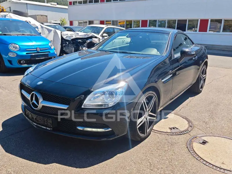 2011 Mercedes Benz SLK 200