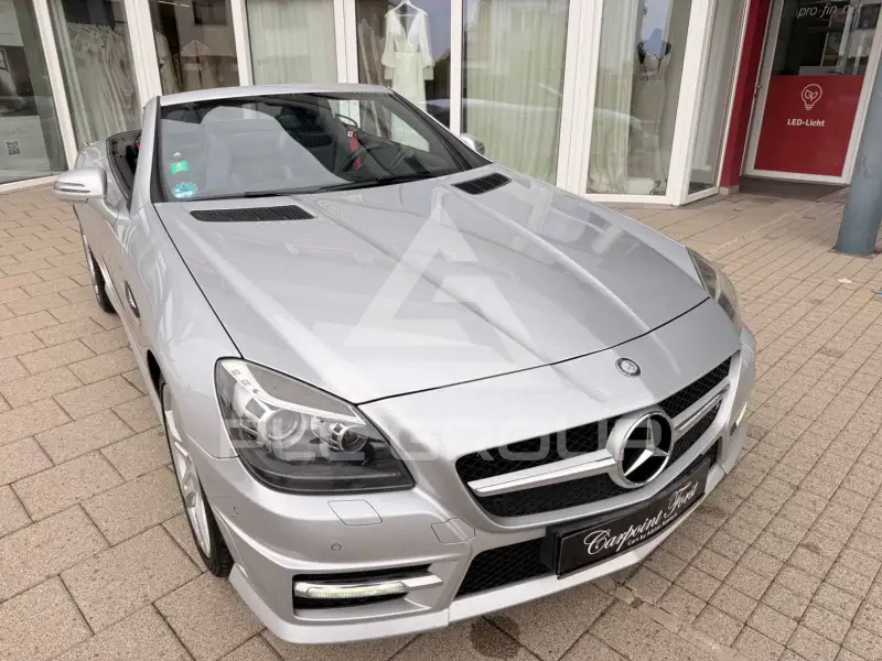 2011 Mercedes Benz SLK 200