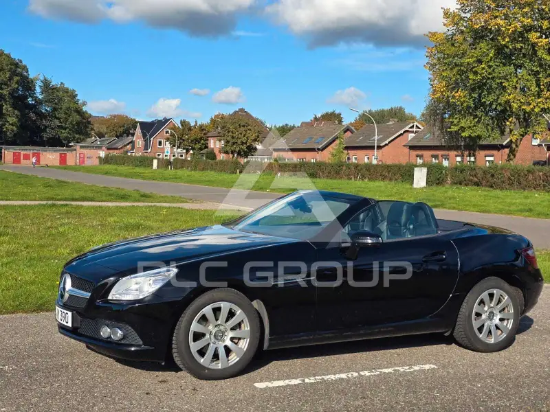 2011 Mercedes Benz SLK 200