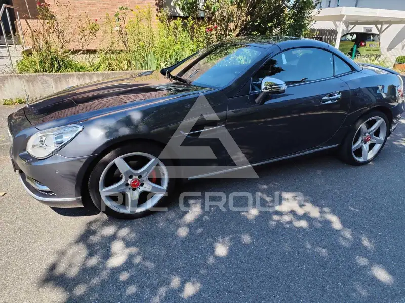 2011 Mercedes Benz SLK 200