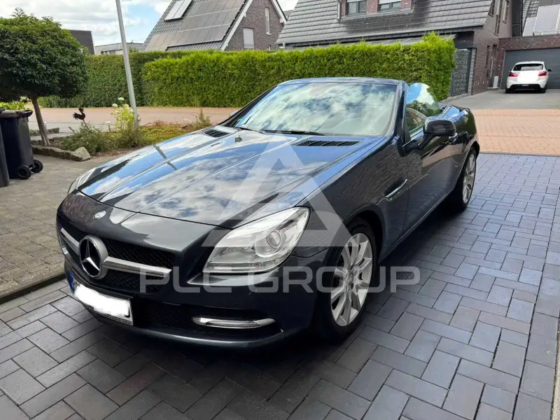 2011 Mercedes Benz SLK 200