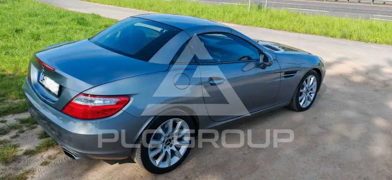 2011 Mercedes Benz SLK 200