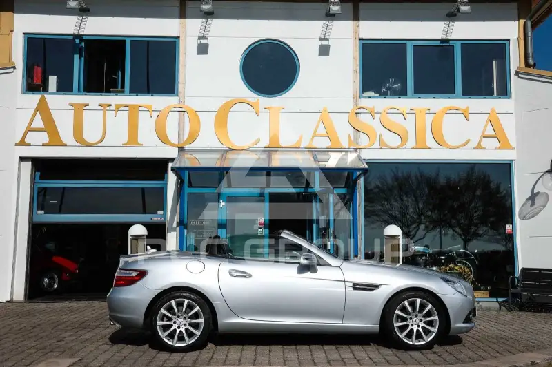 2011 Mercedes Benz SLK 200