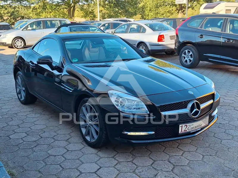 2011 Mercedes Benz SLK 200