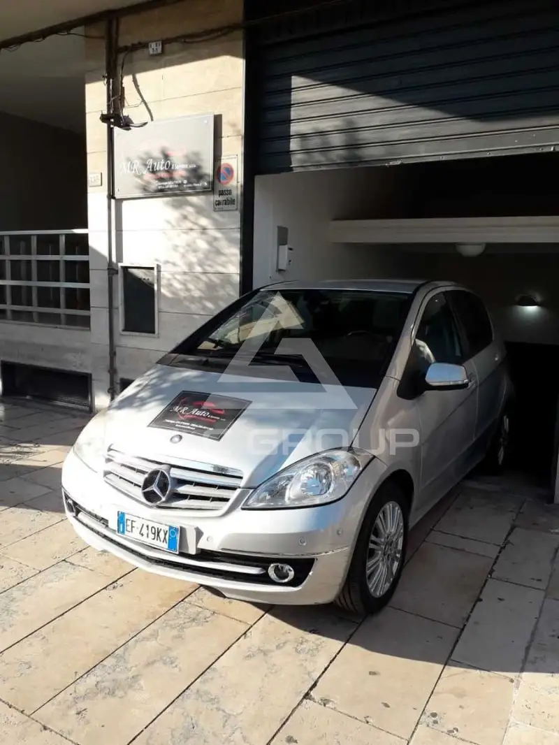 2011 Mercedes Benz A 180