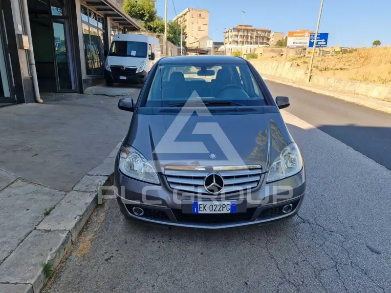 2011 Mercedes Benz A 180