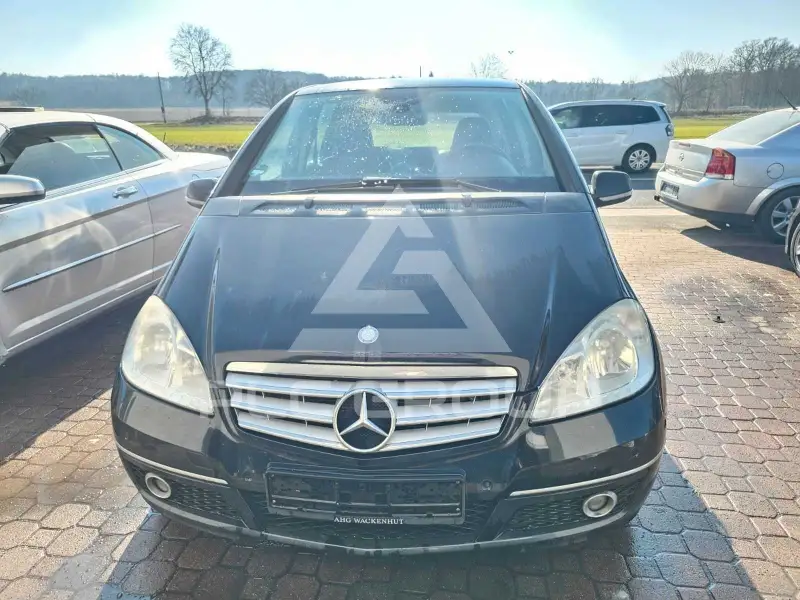 2011 Mercedes Benz A 180
