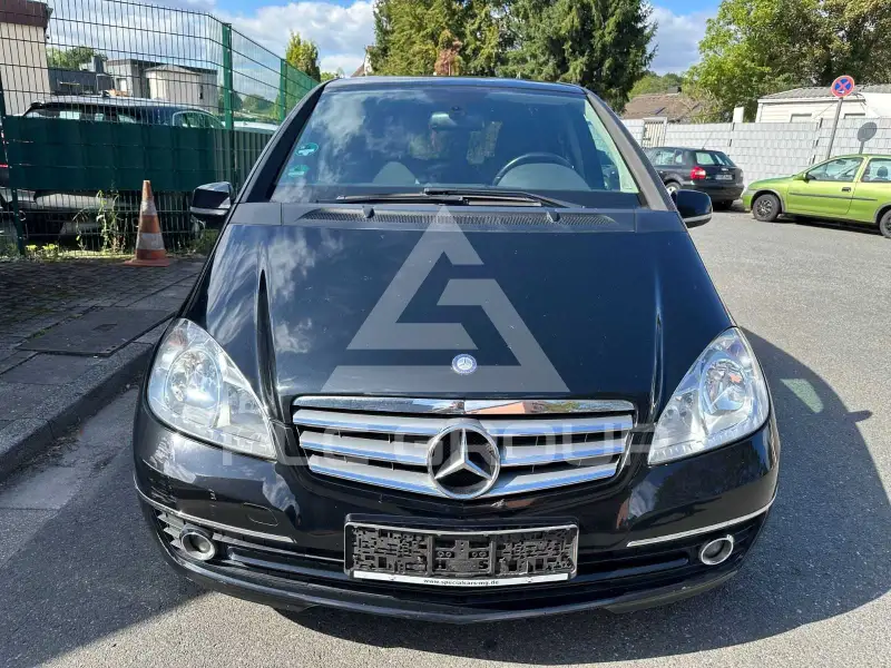 2011 Mercedes Benz A 180