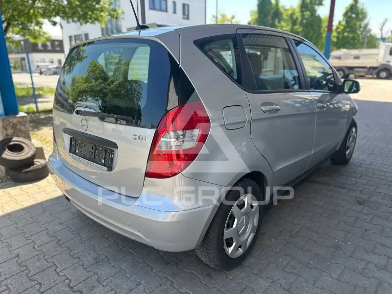 2011 Mercedes Benz A 180