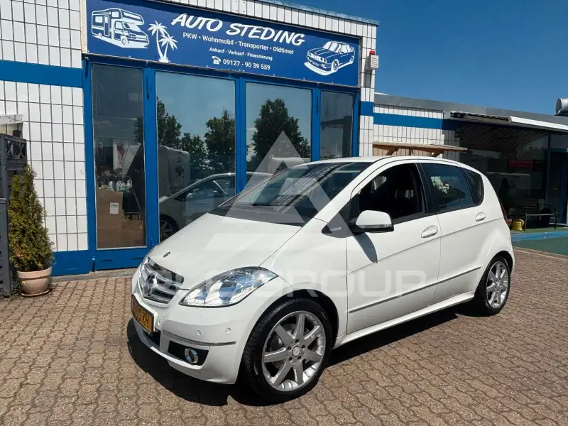 2011 Mercedes Benz A 180