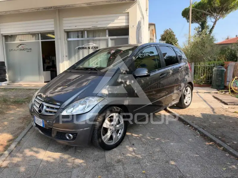 2011 Mercedes Benz A 180