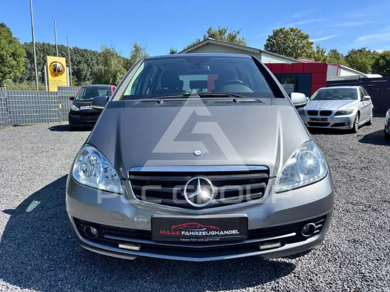 2011 Mercedes Benz A 180